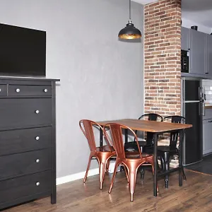 https://schindlers-factory-zablocie-deluxe-apartments-wawelofts.krakowhotelspoland.com